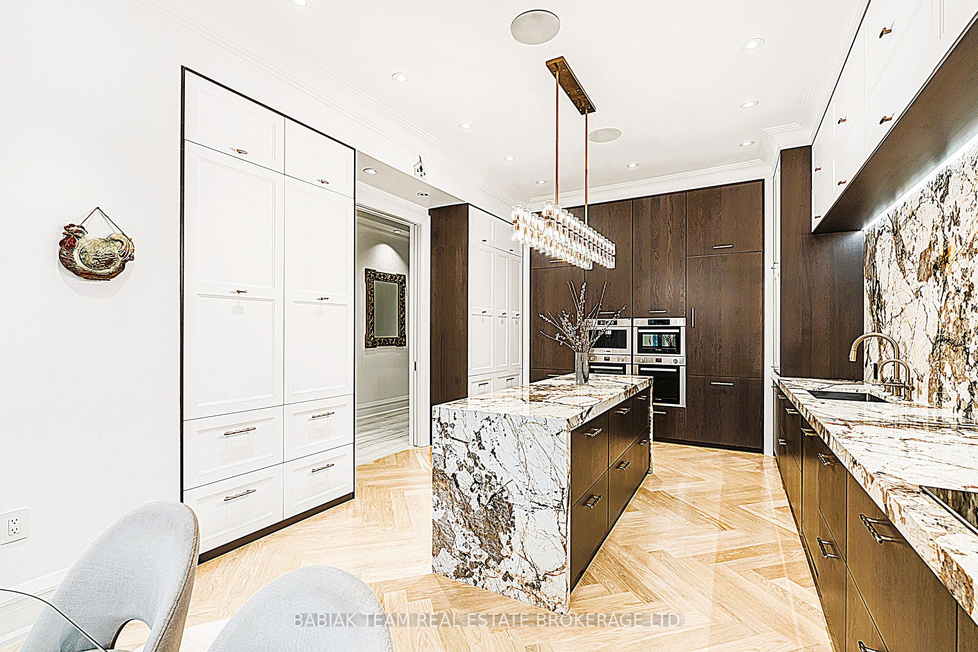 Photo 5 of 8 Baby Point Terrace, Toronto, Lambton Baby Point — HOMEH