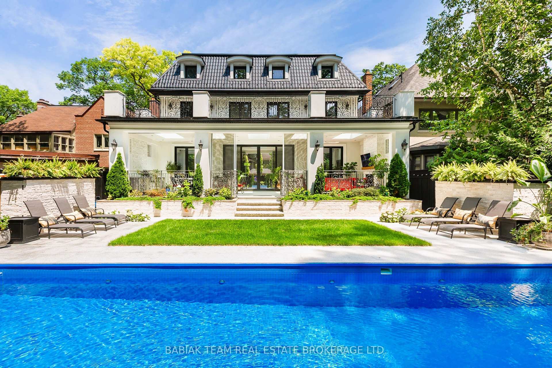 Photo 43 of 8 Baby Point Terrace, Toronto, Lambton Baby Point — HOMEH
