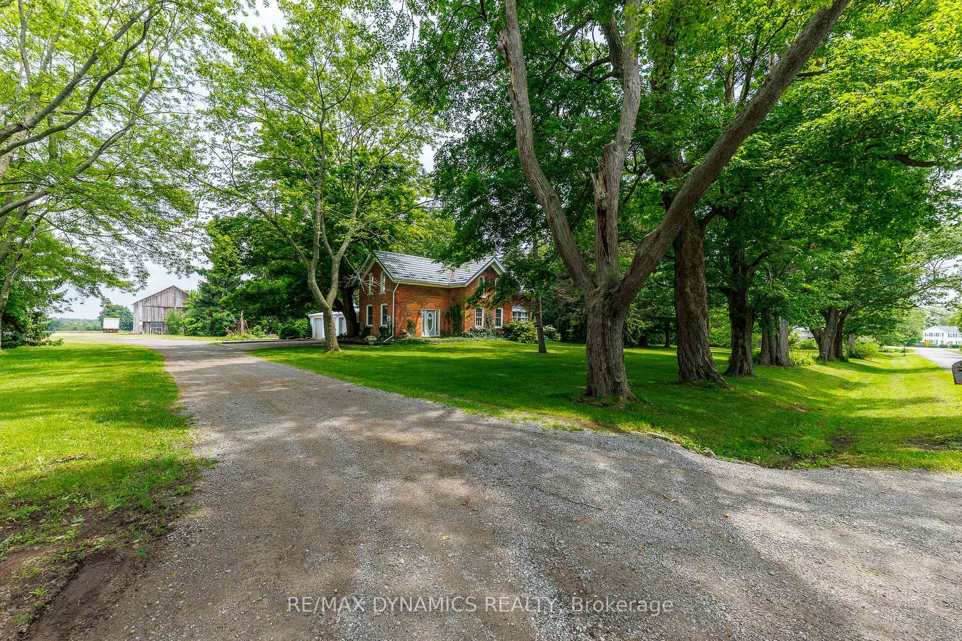 Photo 2 of 760 Cope Road, Welland, Cooks Mills — HOMEH