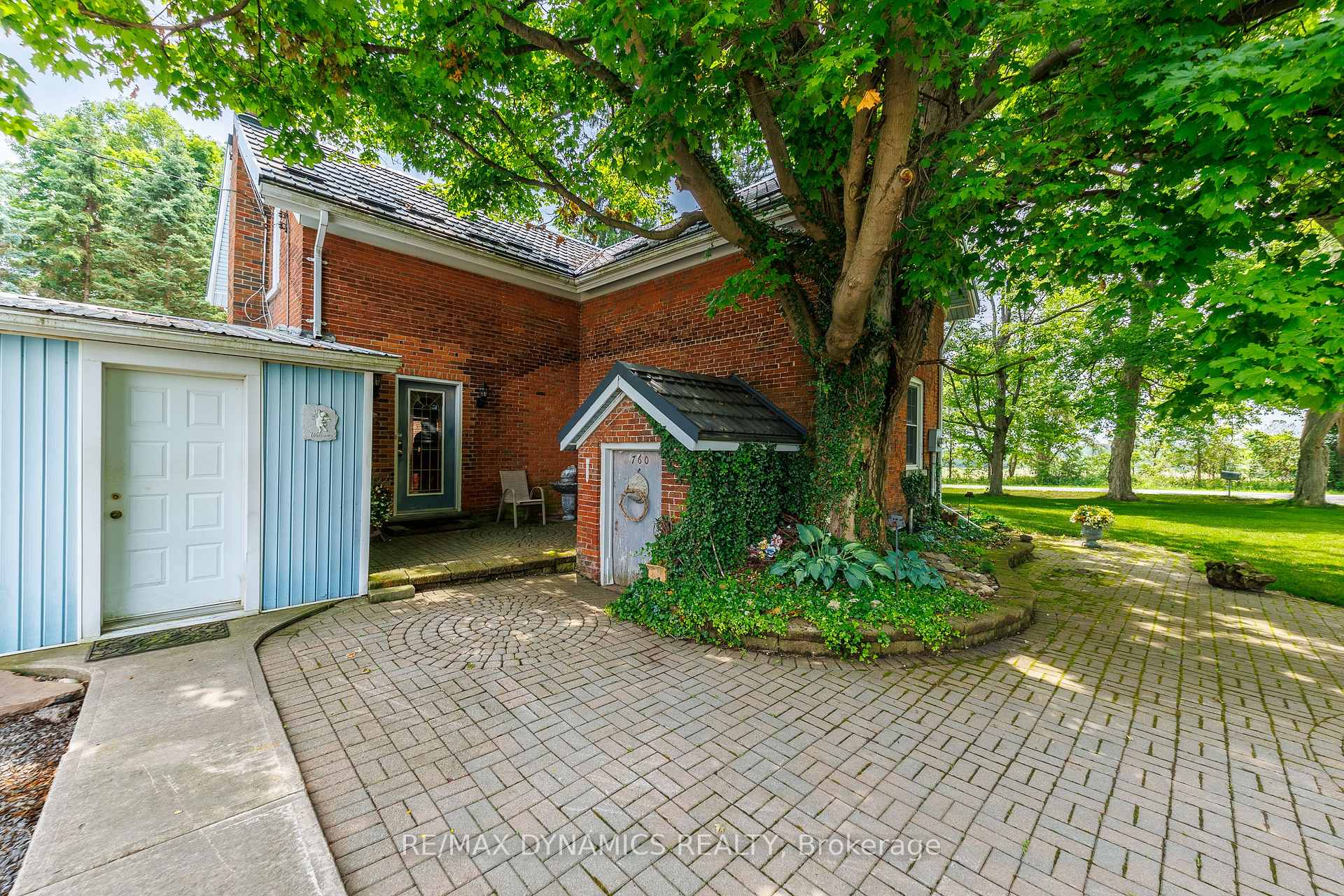 Photo 11 of 760 Cope Road, Welland, Cooks Mills — HOMEH