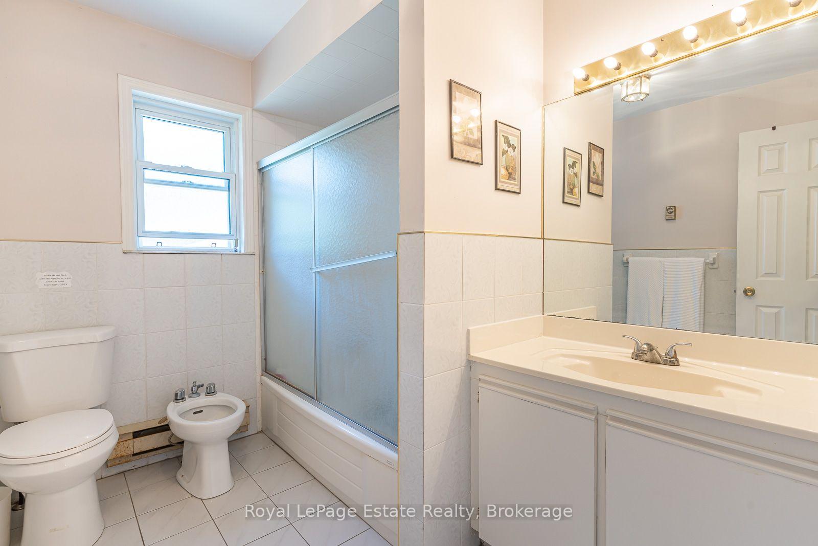 Photo 14 of 632 Bannister Drive, South Bruce Peninsula — HOMEH