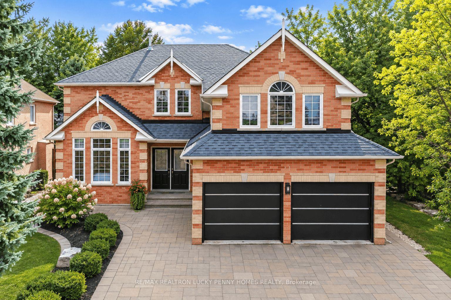Photo 3 of 71 Fawnbrook Circle, Markham, Unionville — HOMEH