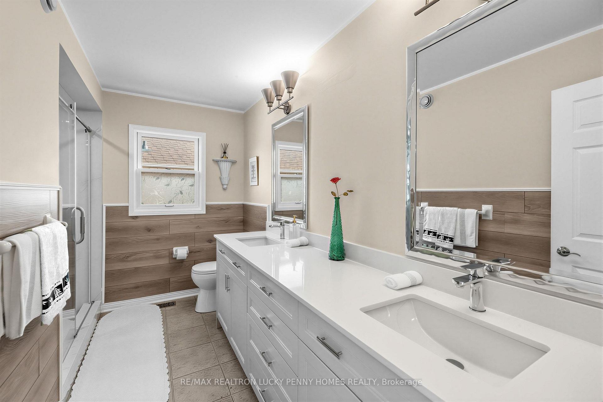 Photo 30 of 71 Fawnbrook Circle, Markham, Unionville — HOMEH