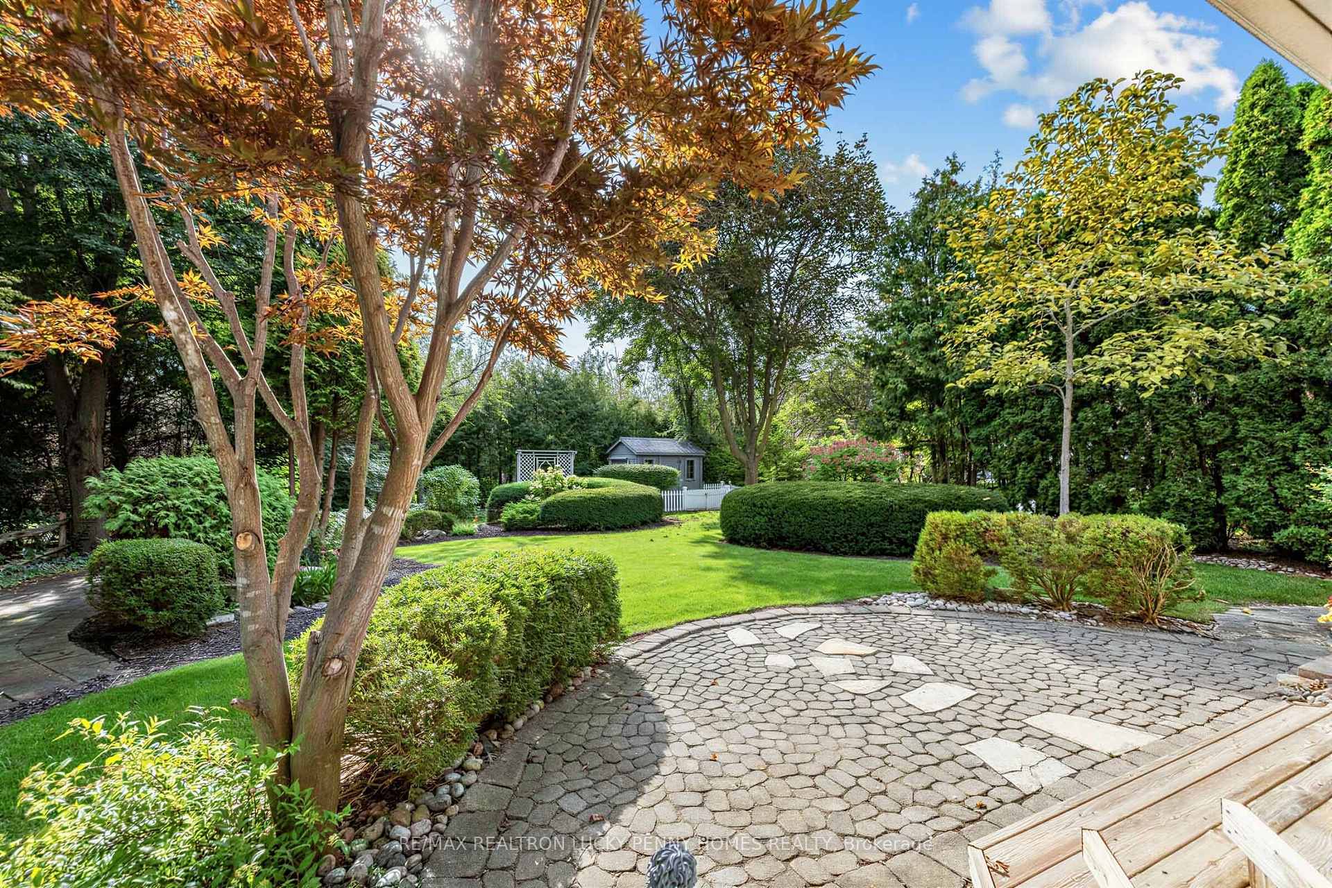 Photo 35 of 71 Fawnbrook Circle, Markham, Unionville — HOMEH