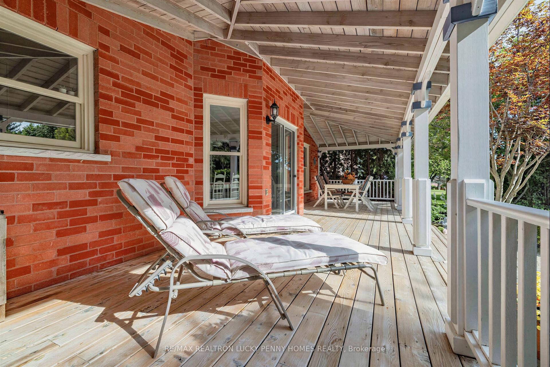 Photo 34 of 71 Fawnbrook Circle, Markham, Unionville — HOMEH