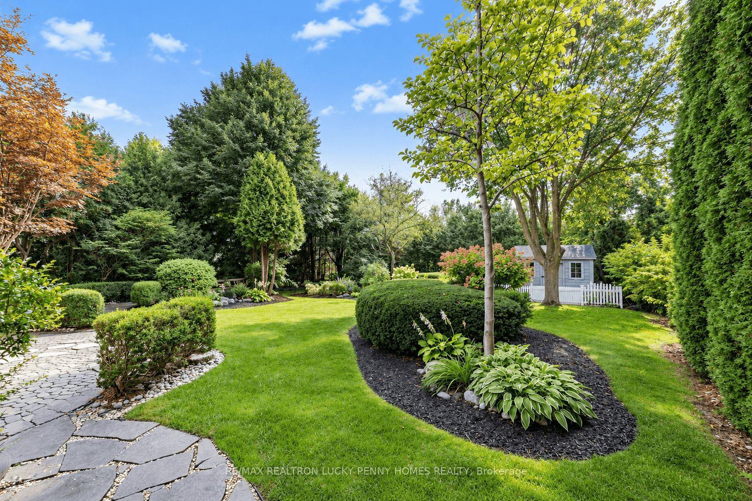 Photo 37 of 71 Fawnbrook Circle, Markham, Unionville — HOMEH