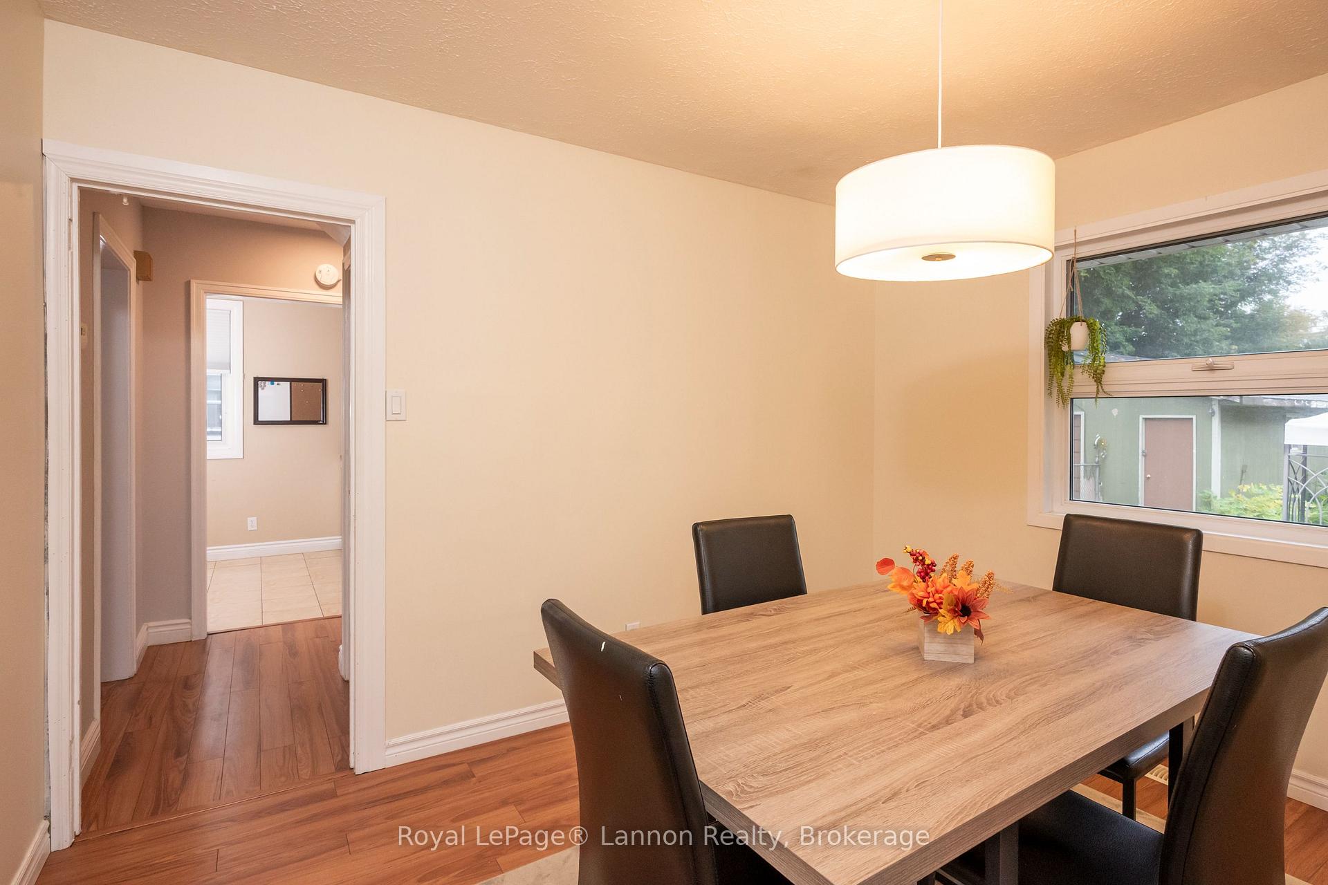 Photo 19 of 2218 Isabella Street E, Thunder Bay, Green Acres — HOMEH