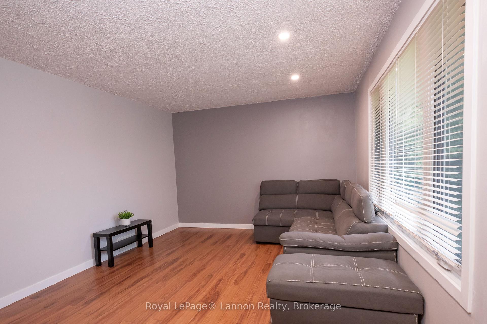 Photo 20 of 2218 Isabella Street E, Thunder Bay, Green Acres — HOMEH