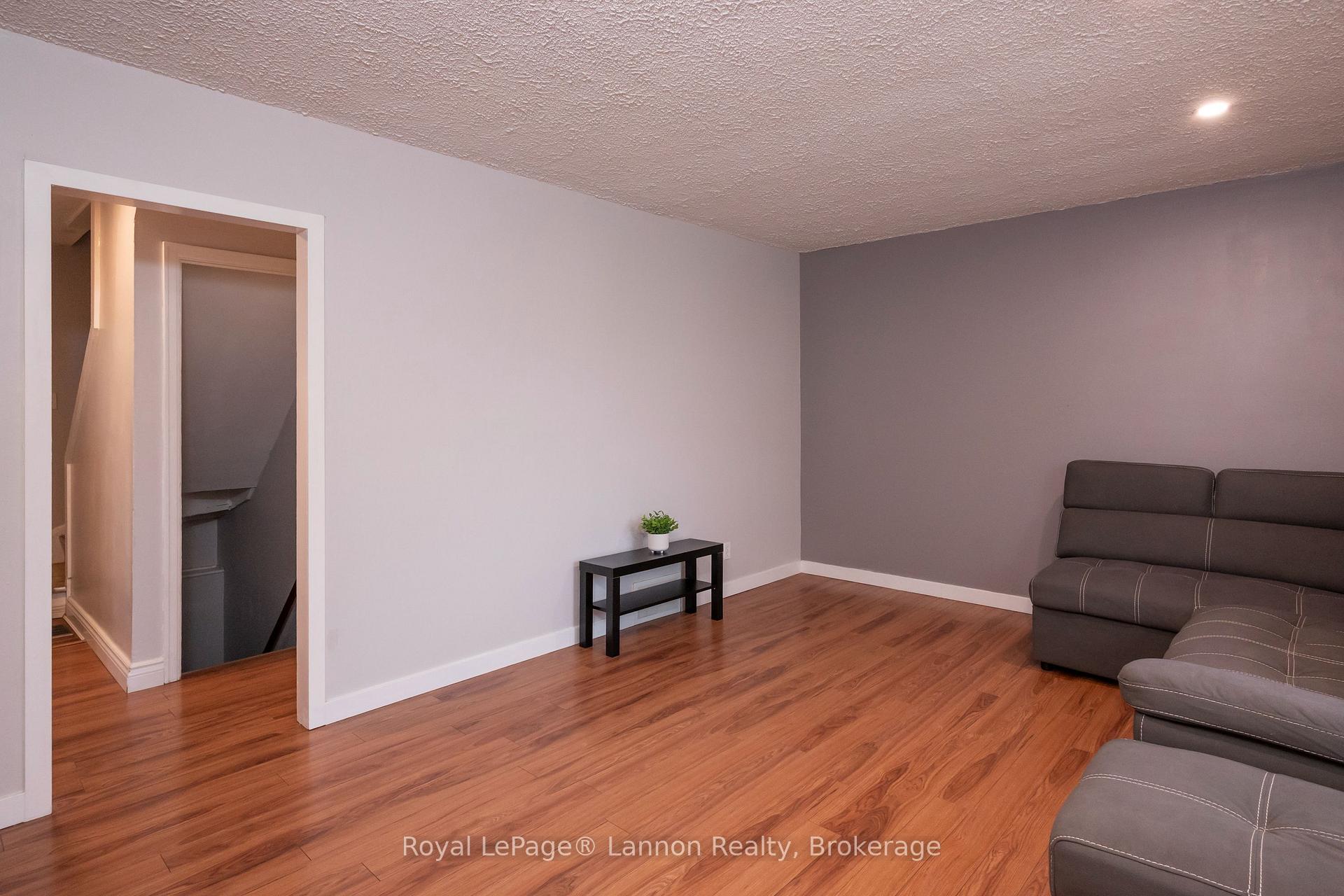 Photo 21 of 2218 Isabella Street E, Thunder Bay, Green Acres — HOMEH