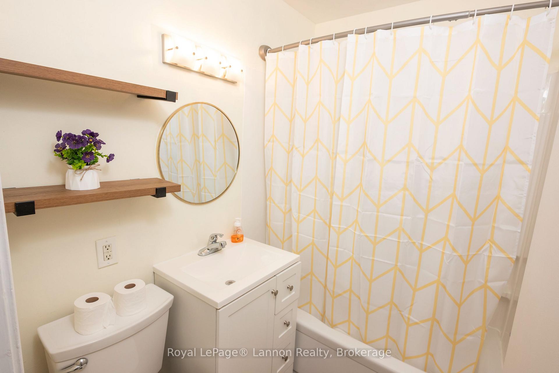 Photo 28 of 2218 Isabella Street E, Thunder Bay, Green Acres — HOMEH