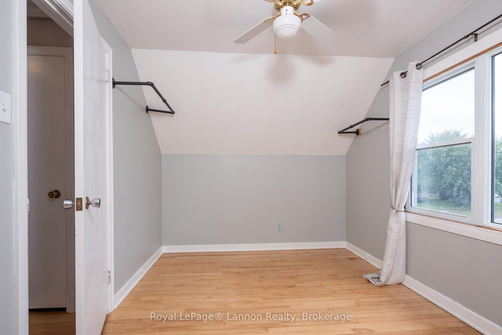 Photo 36 of 2218 Isabella Street E, Thunder Bay, Green Acres — HOMEH
