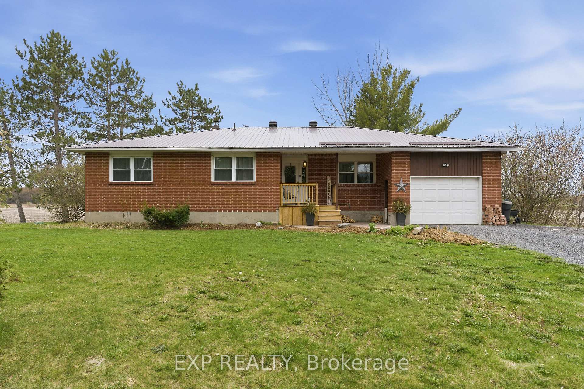 Photo of 6892 Boundary Road