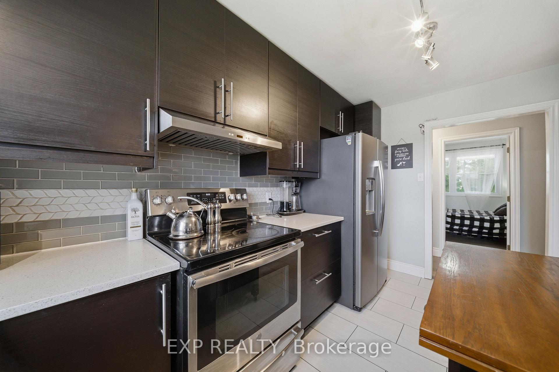 Photo 10 of 6892 Boundary Road, Ottawa, Osgoode Twp North of Reg Rd 6 — HOMEH