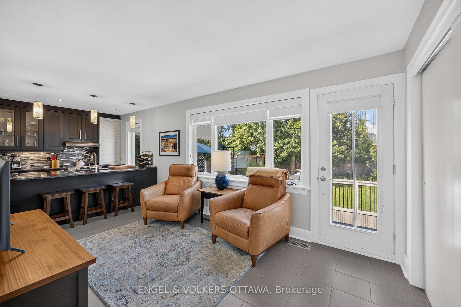 Photo 10 of 47 Gould Street, Ottawa, Ottawa West — HOMEH