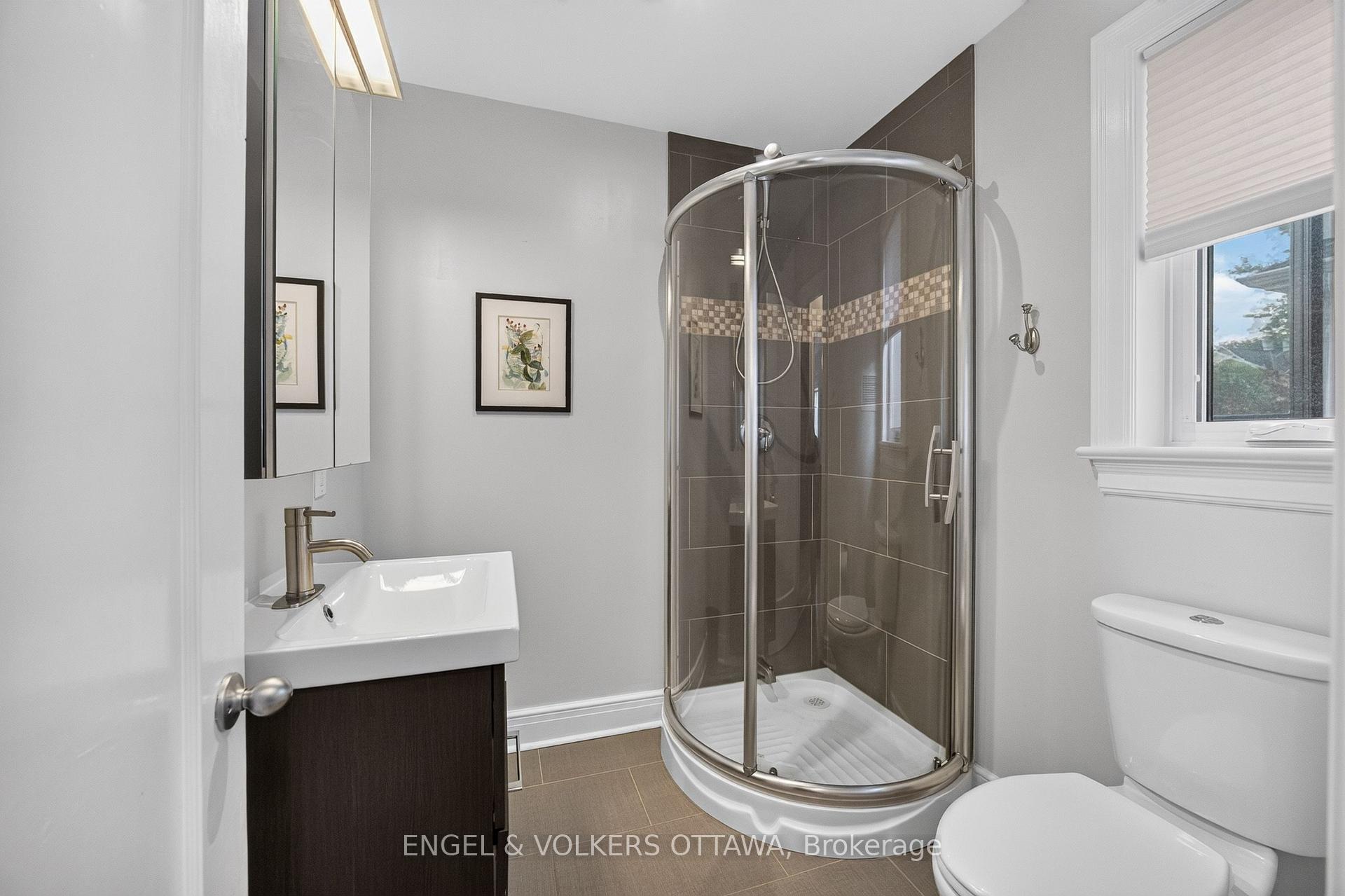 Photo 18 of 47 Gould Street, Ottawa, Ottawa West — HOMEH