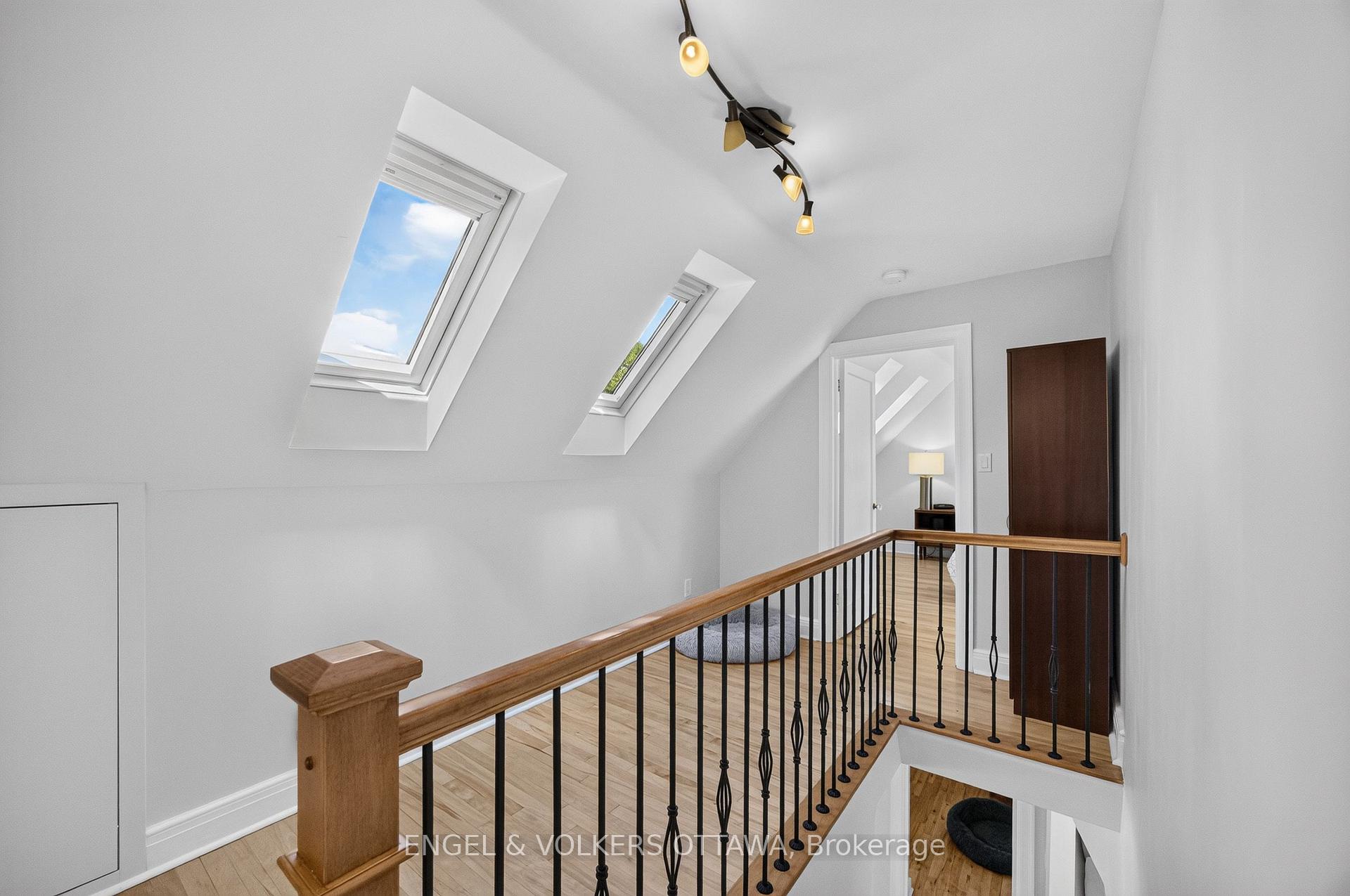 Photo 22 of 47 Gould Street, Ottawa, Ottawa West — HOMEH