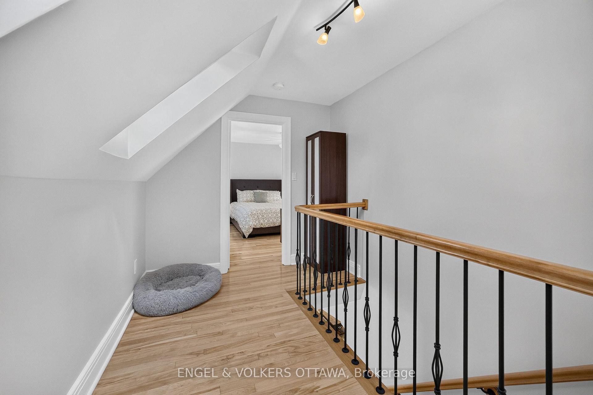 Photo 24 of 47 Gould Street, Ottawa, Ottawa West — HOMEH