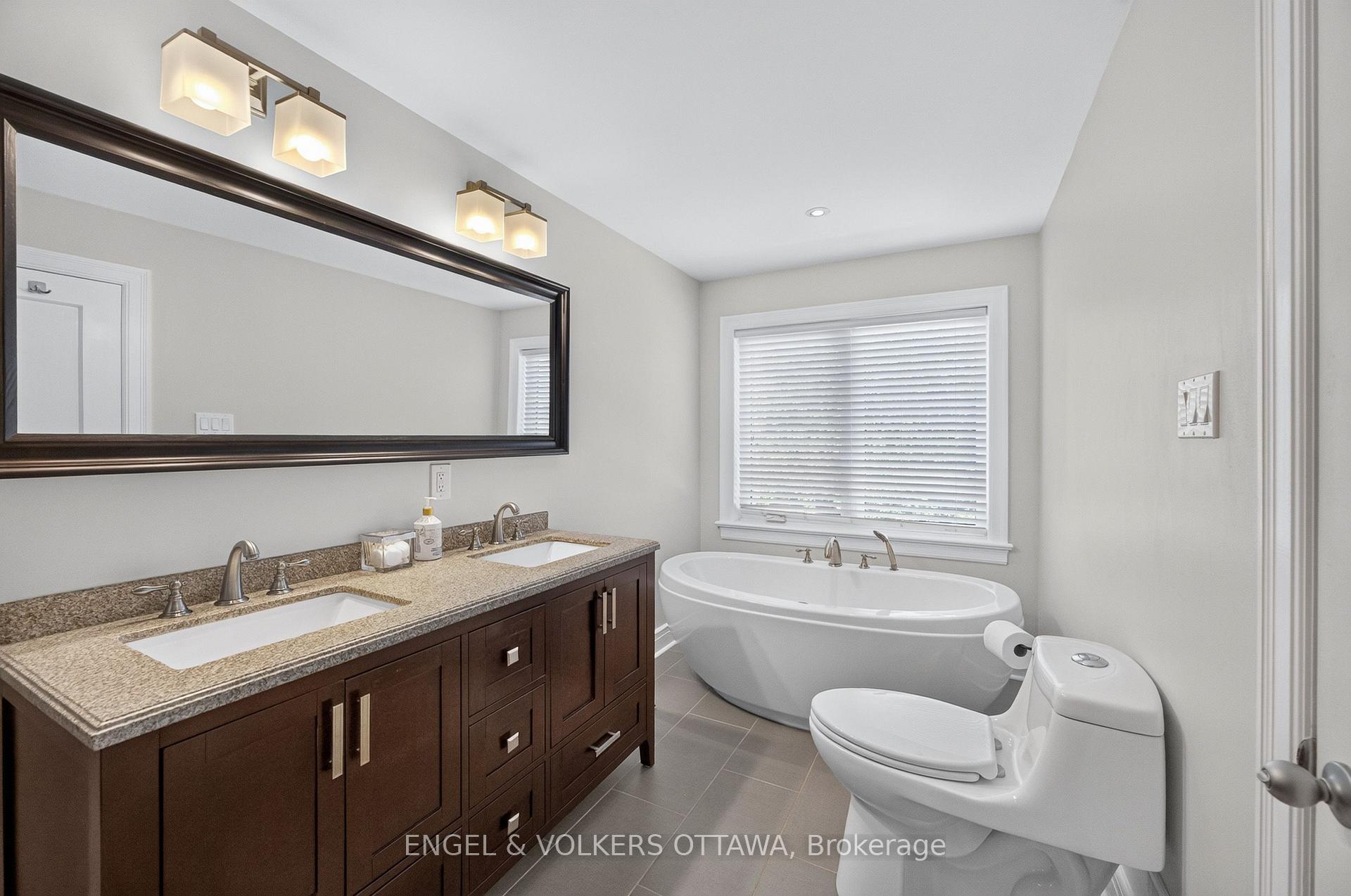 Photo 30 of 47 Gould Street, Ottawa, Ottawa West — HOMEH