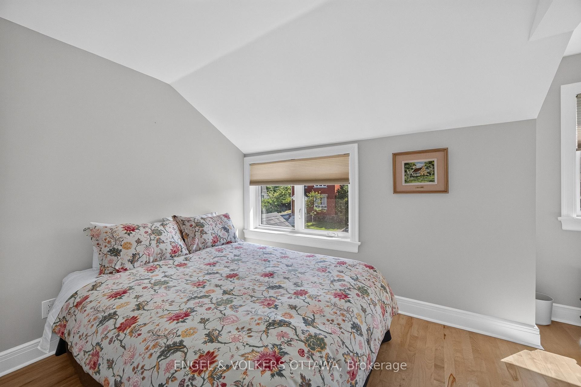 Photo 32 of 47 Gould Street, Ottawa, Ottawa West — HOMEH