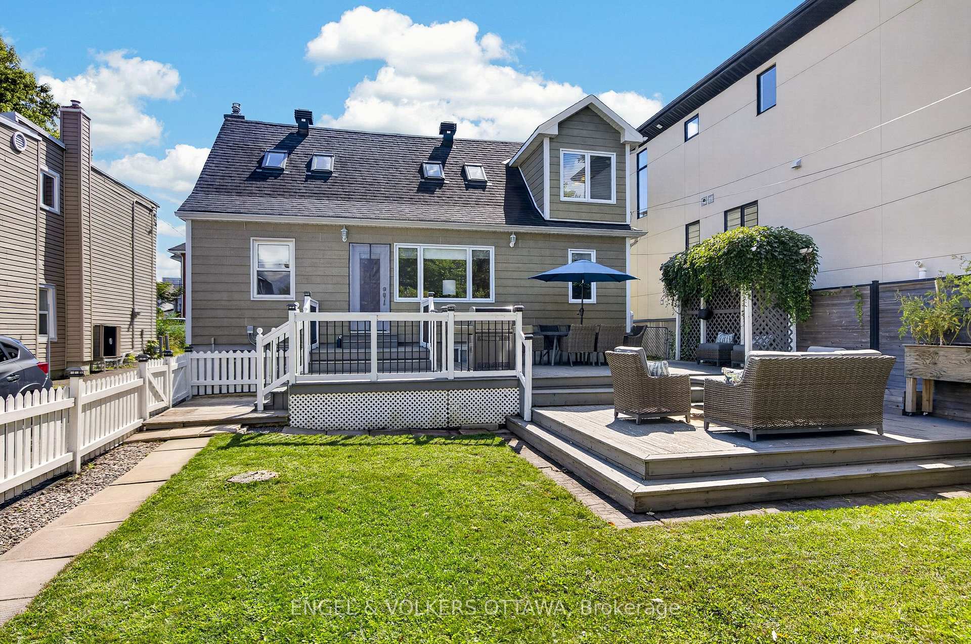 Photo 42 of 47 Gould Street, Ottawa, Ottawa West — HOMEH