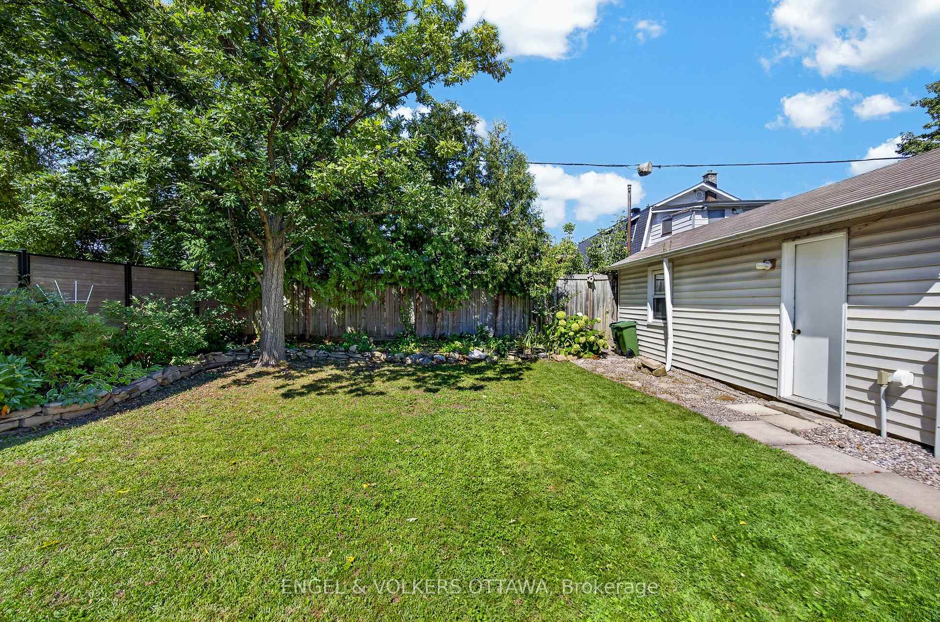 Photo 46 of 47 Gould Street, Ottawa, Ottawa West — HOMEH