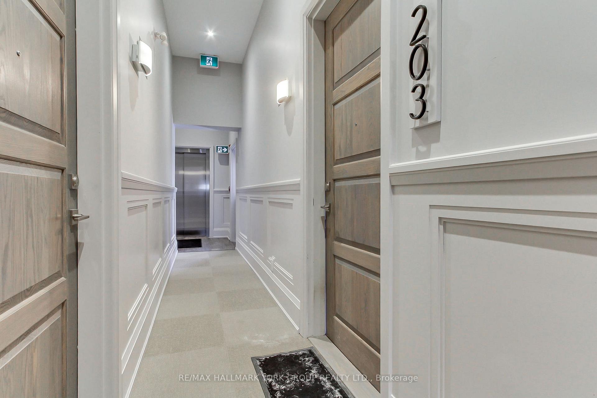 Photo 7 of Unit 203, 400 Park Avenue, Newmarket, Central Newmarket — HOMEH