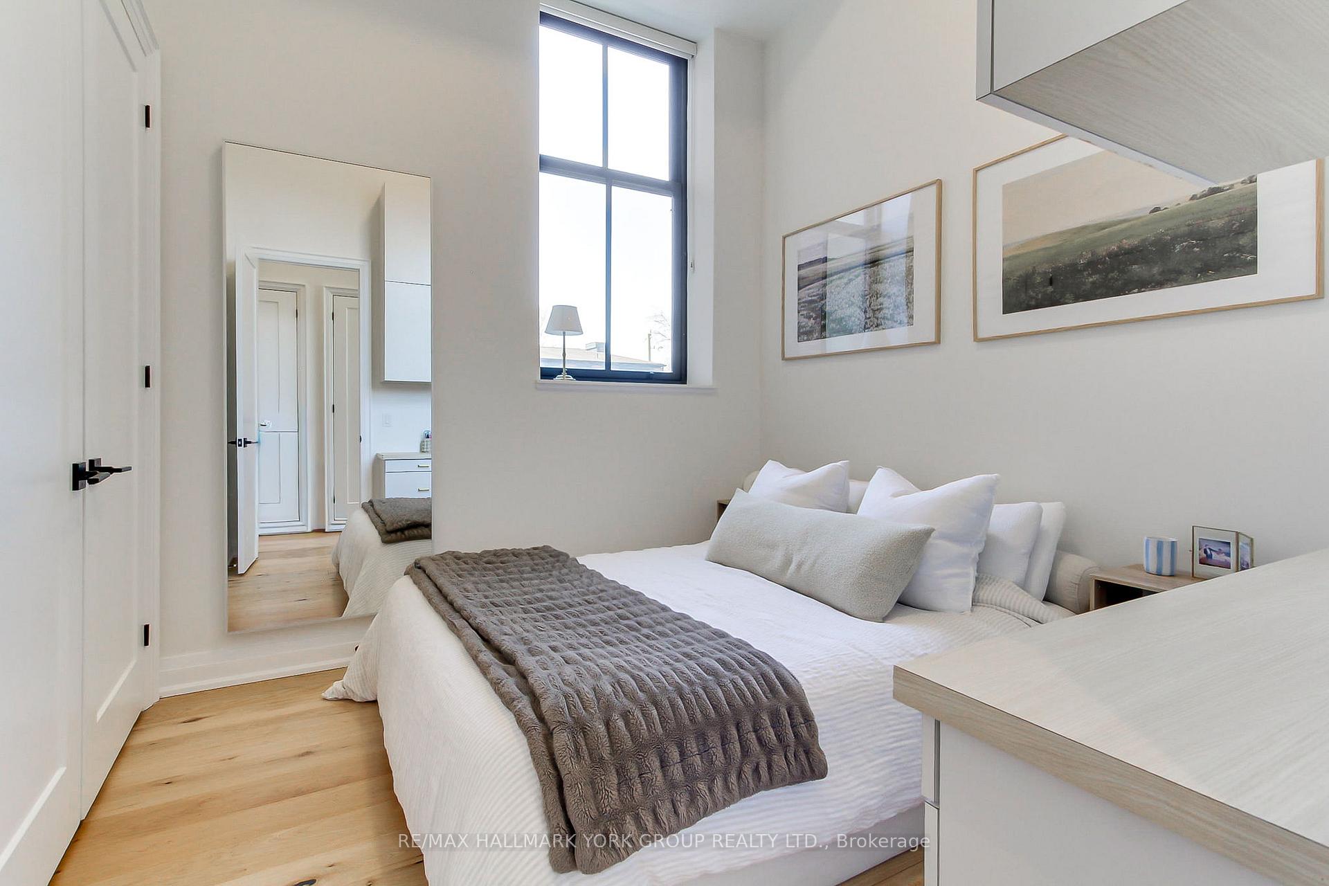 Photo 21 of Unit 203, 400 Park Avenue, Newmarket, Central Newmarket — HOMEH