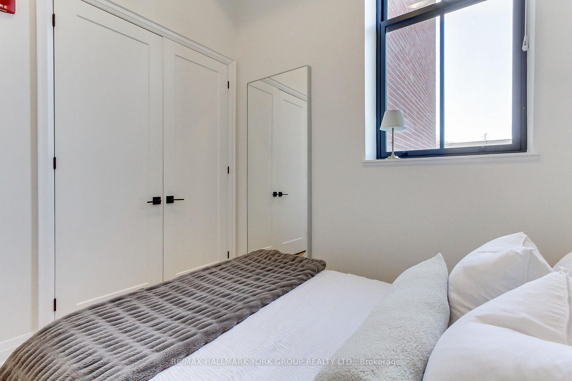 Photo 22 of Unit 203, 400 Park Avenue, Newmarket, Central Newmarket — HOMEH