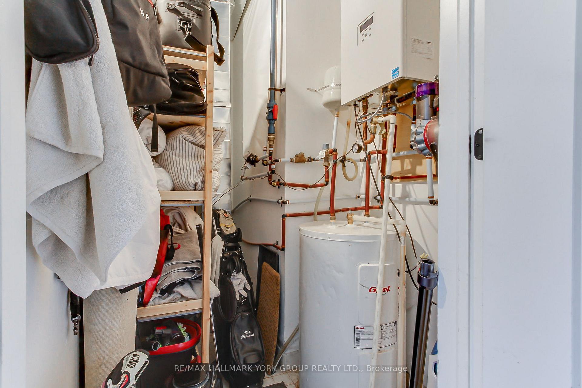 Photo 28 of Unit 203, 400 Park Avenue, Newmarket, Central Newmarket — HOMEH
