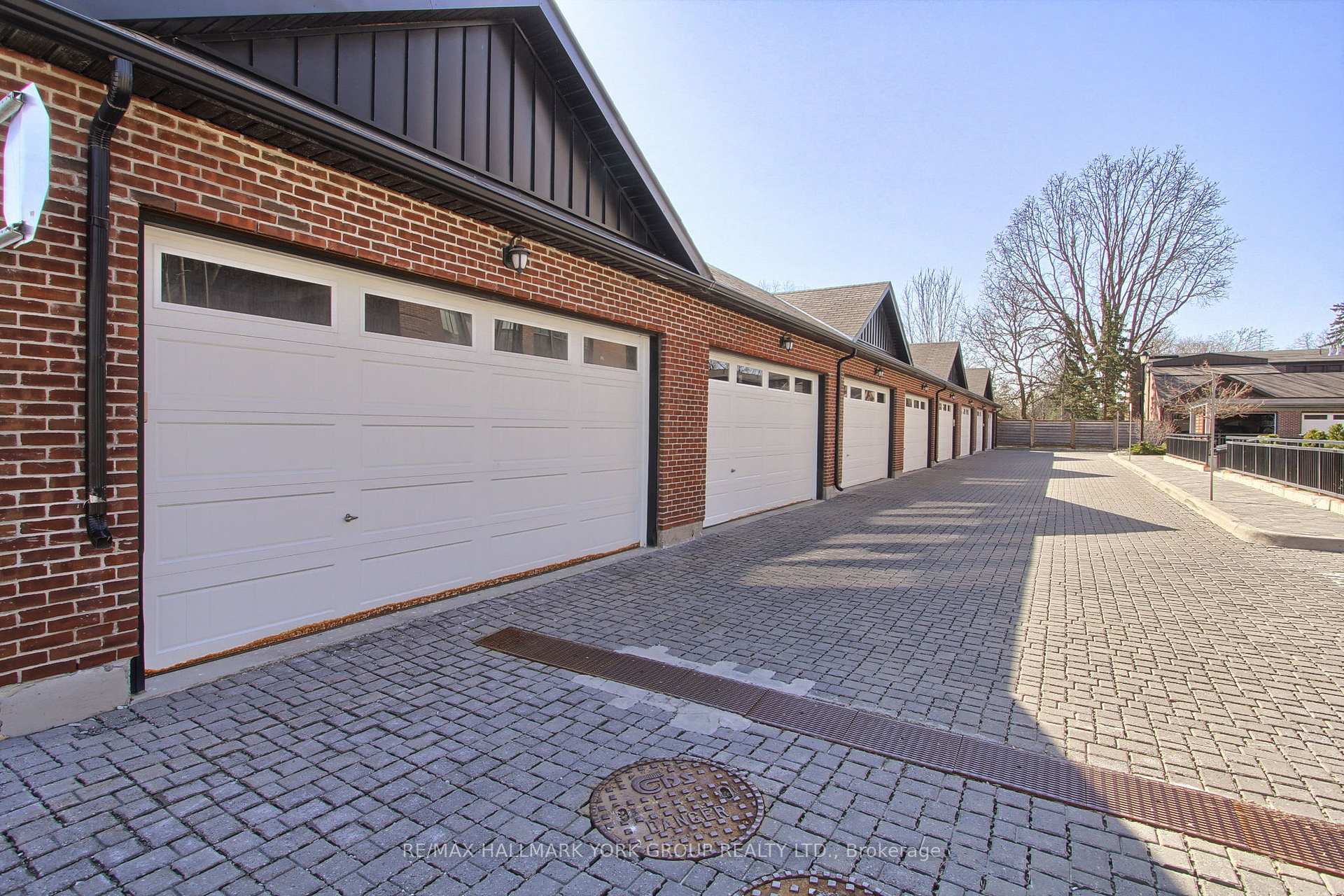 Photo 30 of Unit 203, 400 Park Avenue, Newmarket, Central Newmarket — HOMEH
