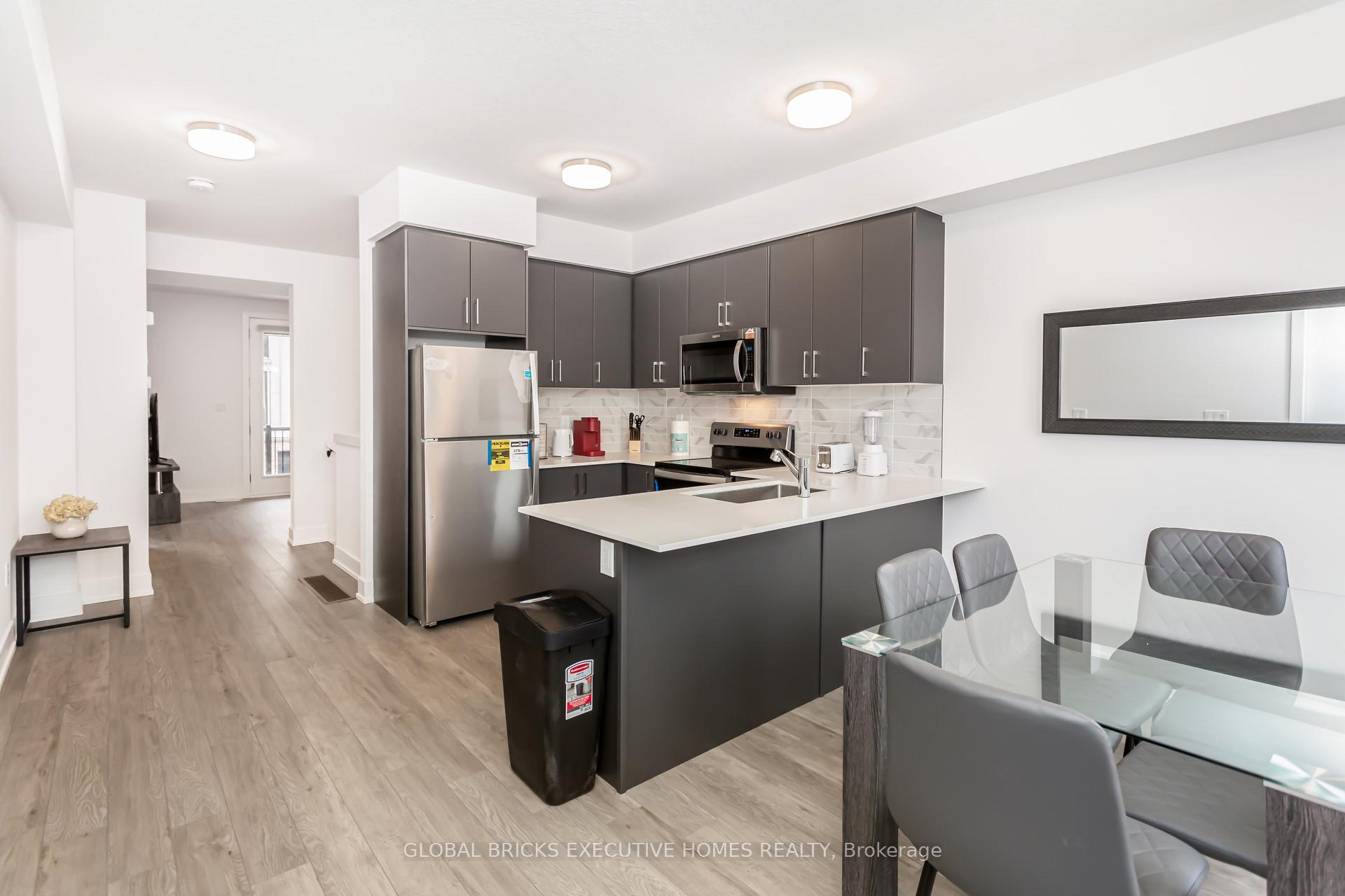 Photo 4 of Unit 15, 99 Roger Street, Waterloo, Uptown Waterloo — HOMEH