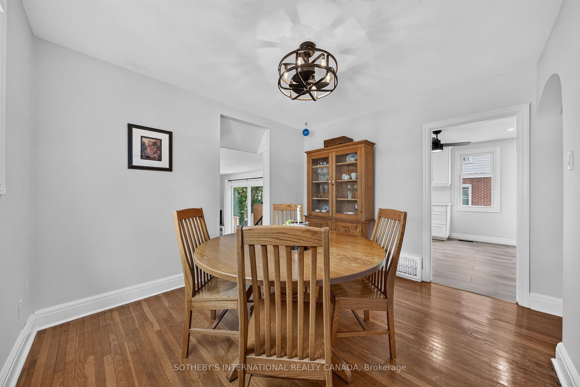 Photo 6 of 38 Roslin Avenue S, Waterloo, Uptown West — HOMEH