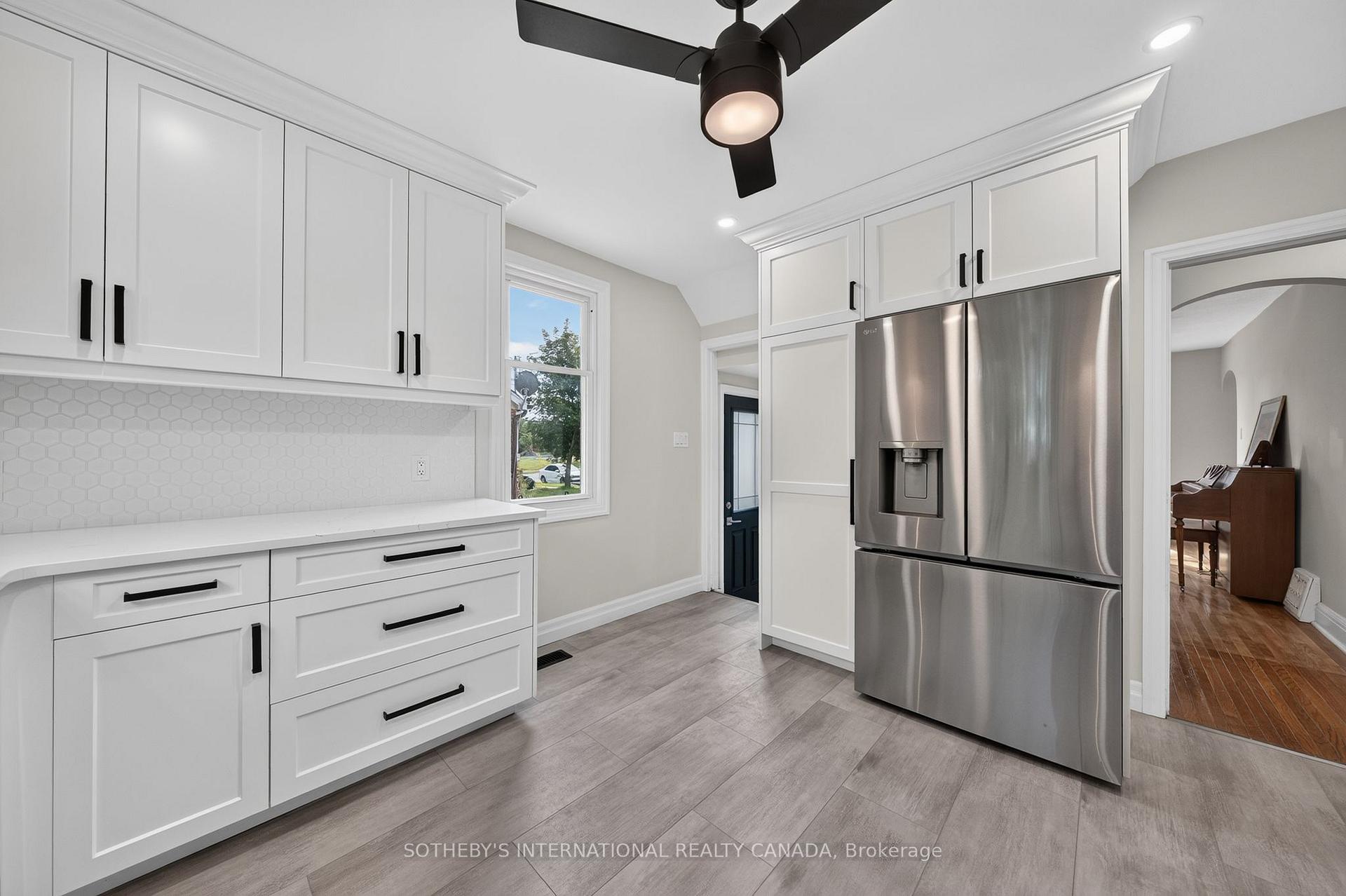 Photo 10 of 38 Roslin Avenue S, Waterloo, Uptown West — HOMEH