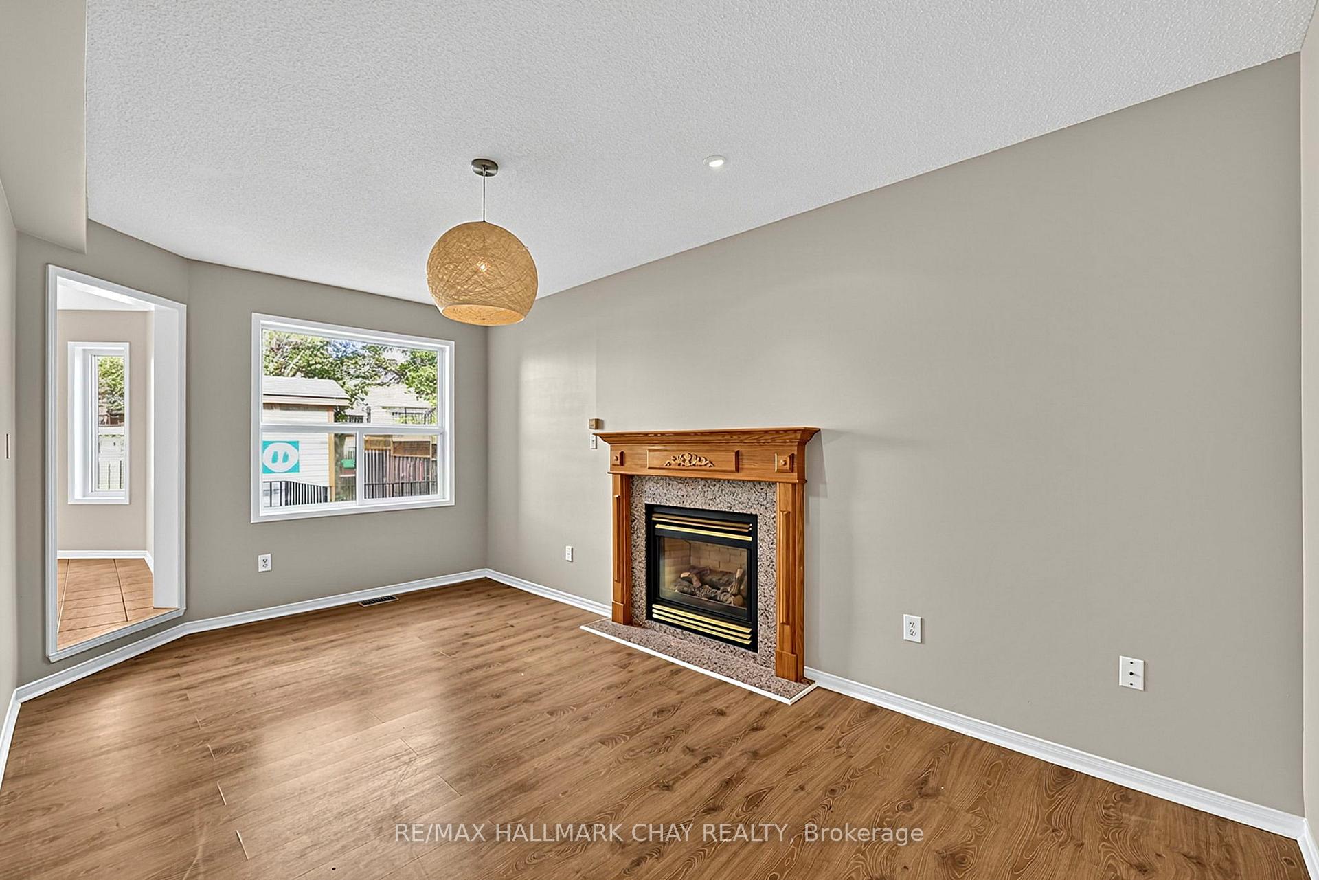 Photo 24 of 50 Loon Avenue, Barrie, Painswick South — HOMEH