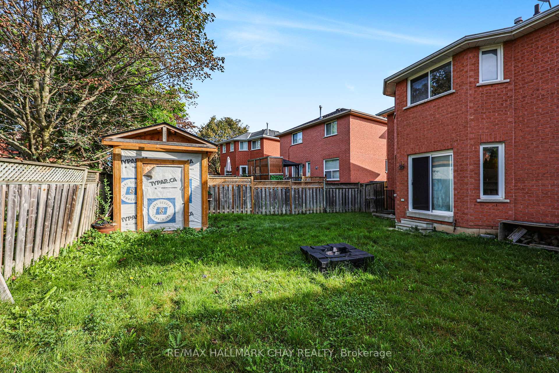 Photo 43 of 50 Loon Avenue, Barrie, Painswick South — HOMEH