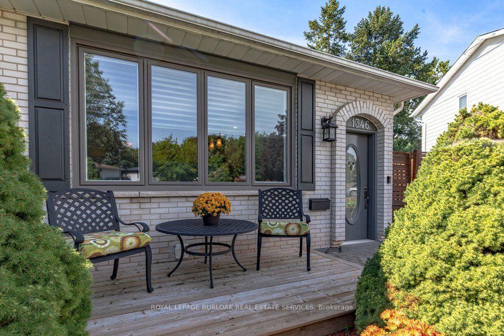 Photo 2 of 1346 Roylen Road, Oakville, College Park — HOMEH