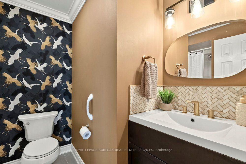 Photo 24 of 1346 Roylen Road, Oakville, College Park — HOMEH