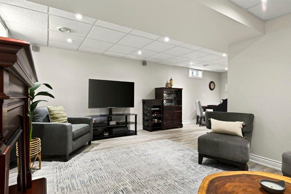 Photo 28 of 1346 Roylen Road, Oakville, College Park — HOMEH