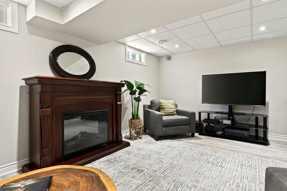 Photo 29 of 1346 Roylen Road, Oakville, College Park — HOMEH