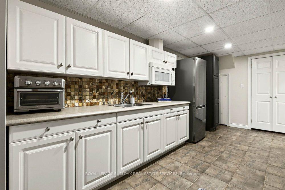 Photo 33 of 1346 Roylen Road, Oakville, College Park — HOMEH