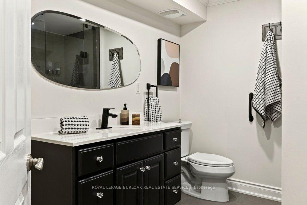 Photo 36 of 1346 Roylen Road, Oakville, College Park — HOMEH