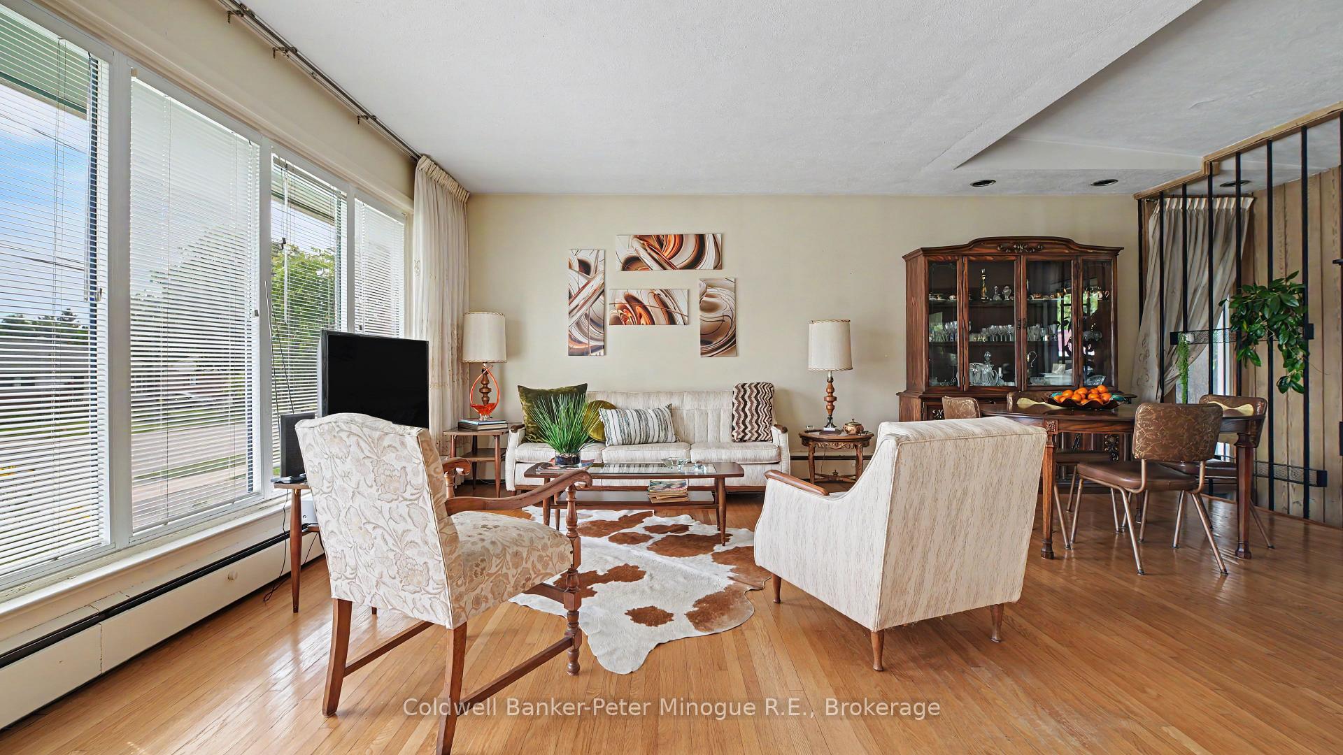 Photo 10 of 1580 Jane Street, North Bay, West End — HOMEH