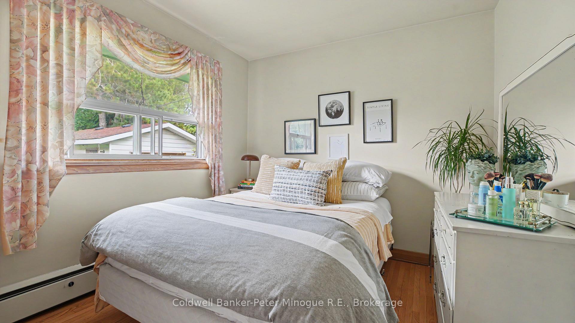 Photo 27 of 1580 Jane Street, North Bay, West End — HOMEH