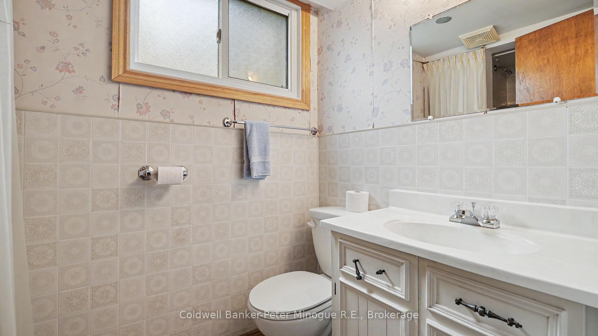 Photo 33 of 1580 Jane Street, North Bay, West End — HOMEH