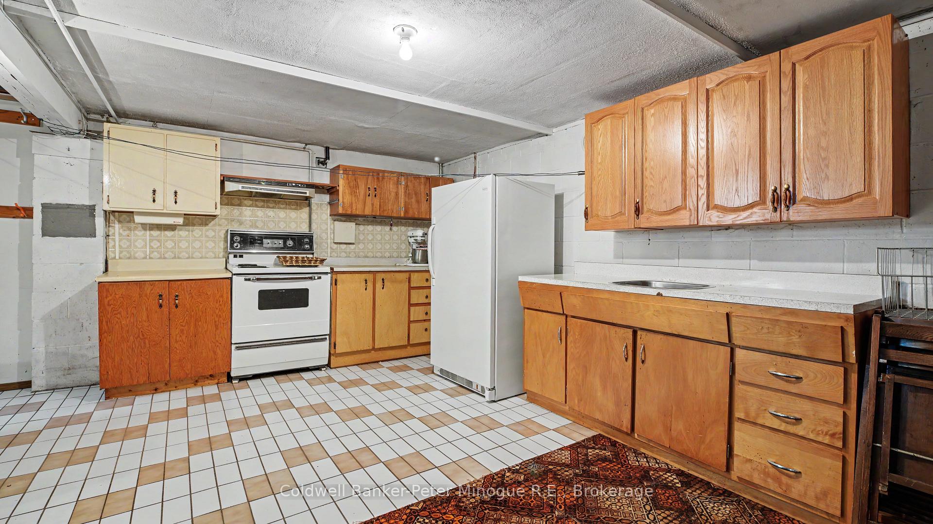 Photo 34 of 1580 Jane Street, North Bay, West End — HOMEH