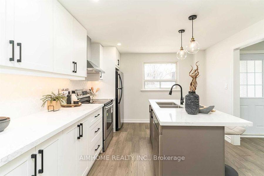 Photo 2 of 46 Ardgowan Crescent, Scarborough, Agincourt North — HOMEH