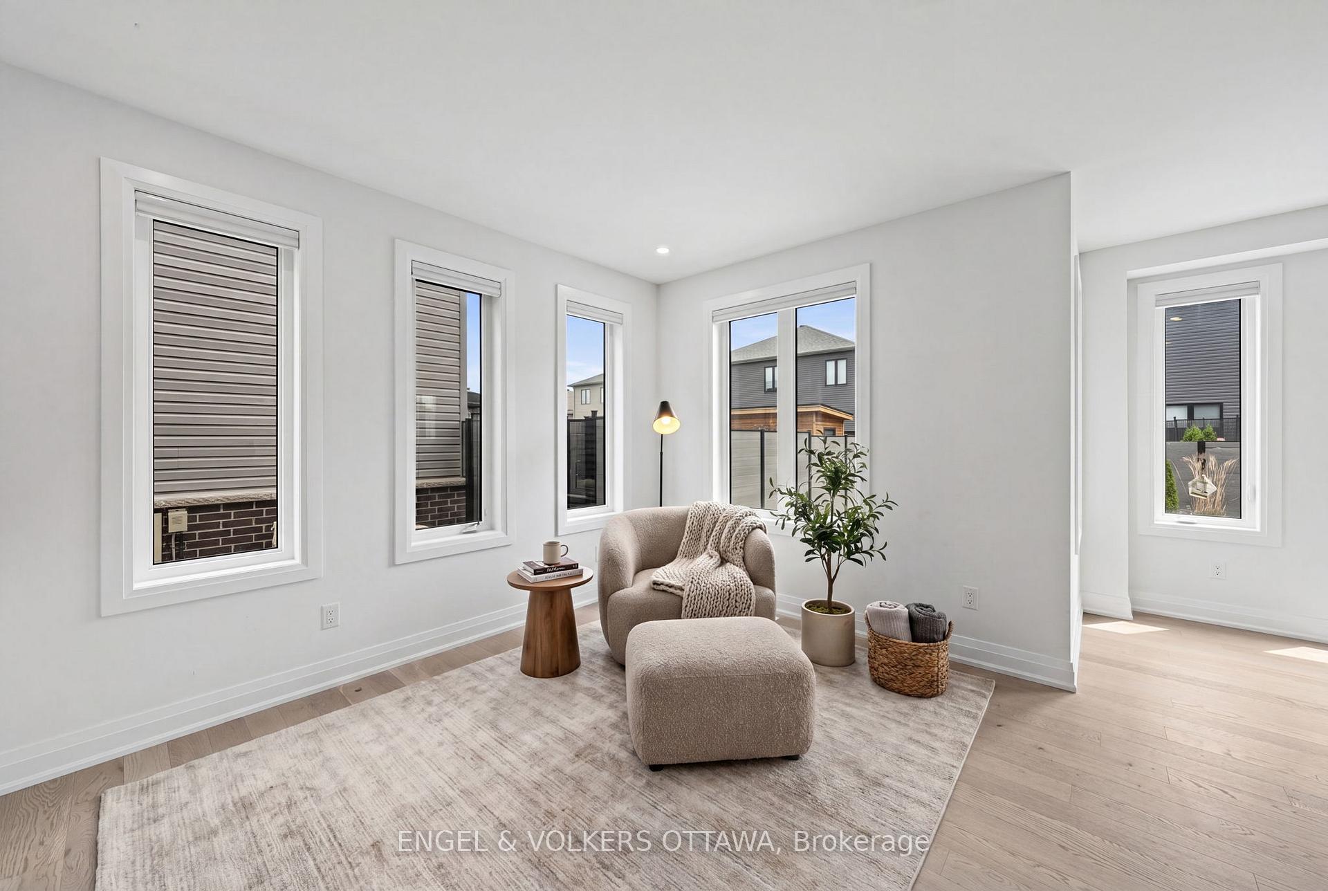 Photo 19 of 581 Bridgeport Avenue, Ottawa, Mahogany Community — HOMEH