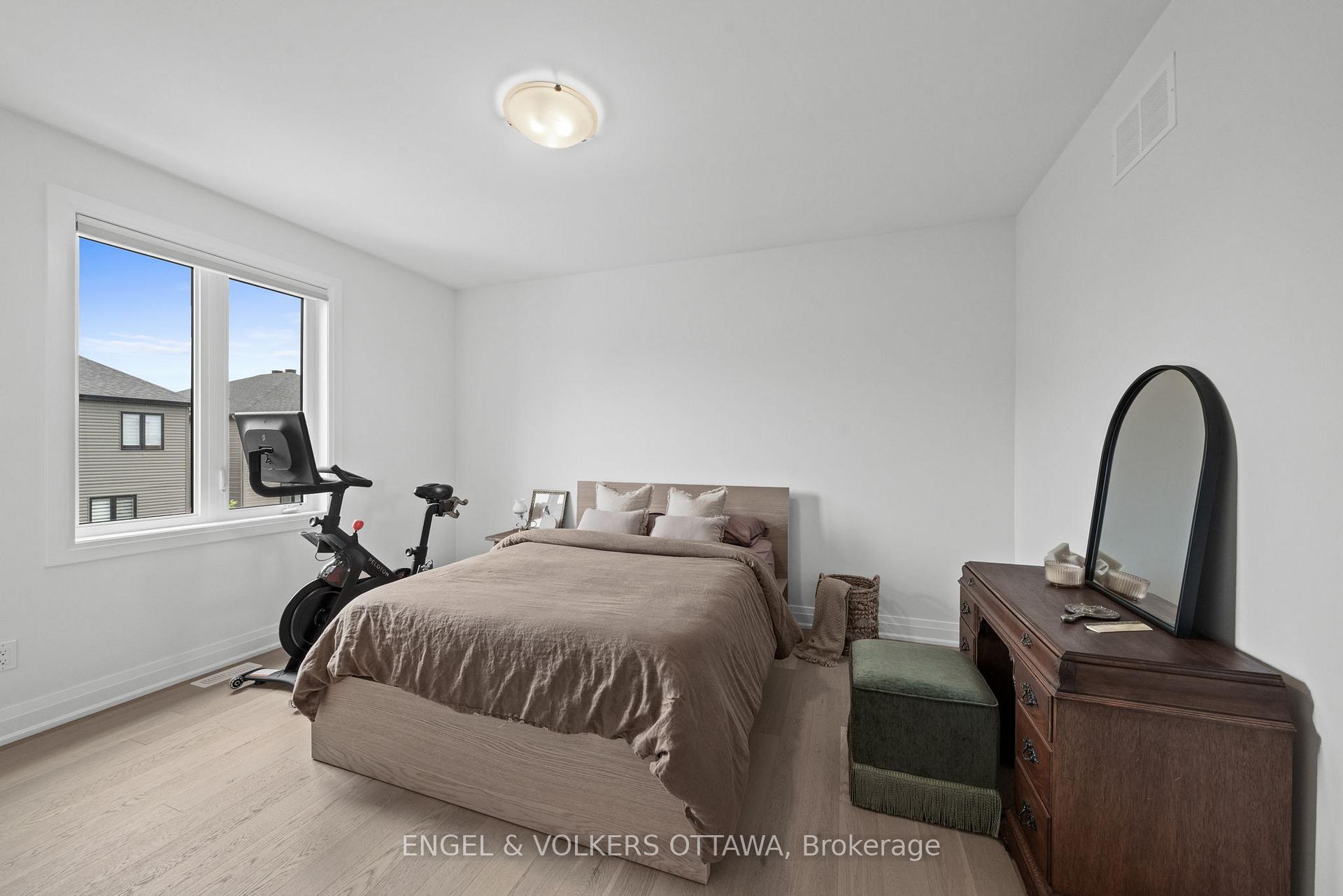 Photo 27 of 581 Bridgeport Avenue, Ottawa, Mahogany Community — HOMEH