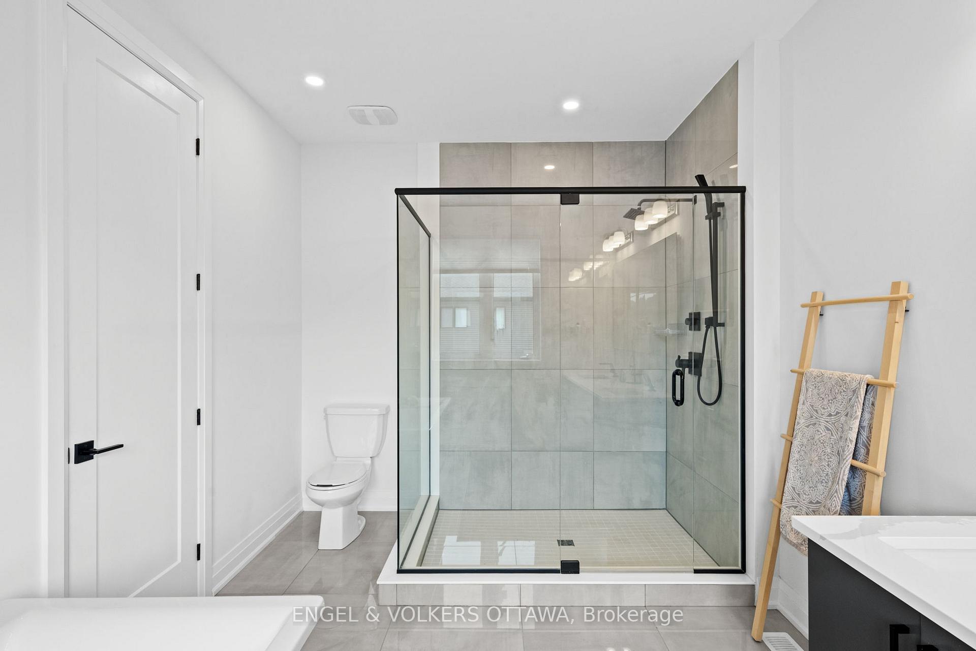 Photo 30 of 581 Bridgeport Avenue, Ottawa, Mahogany Community — HOMEH