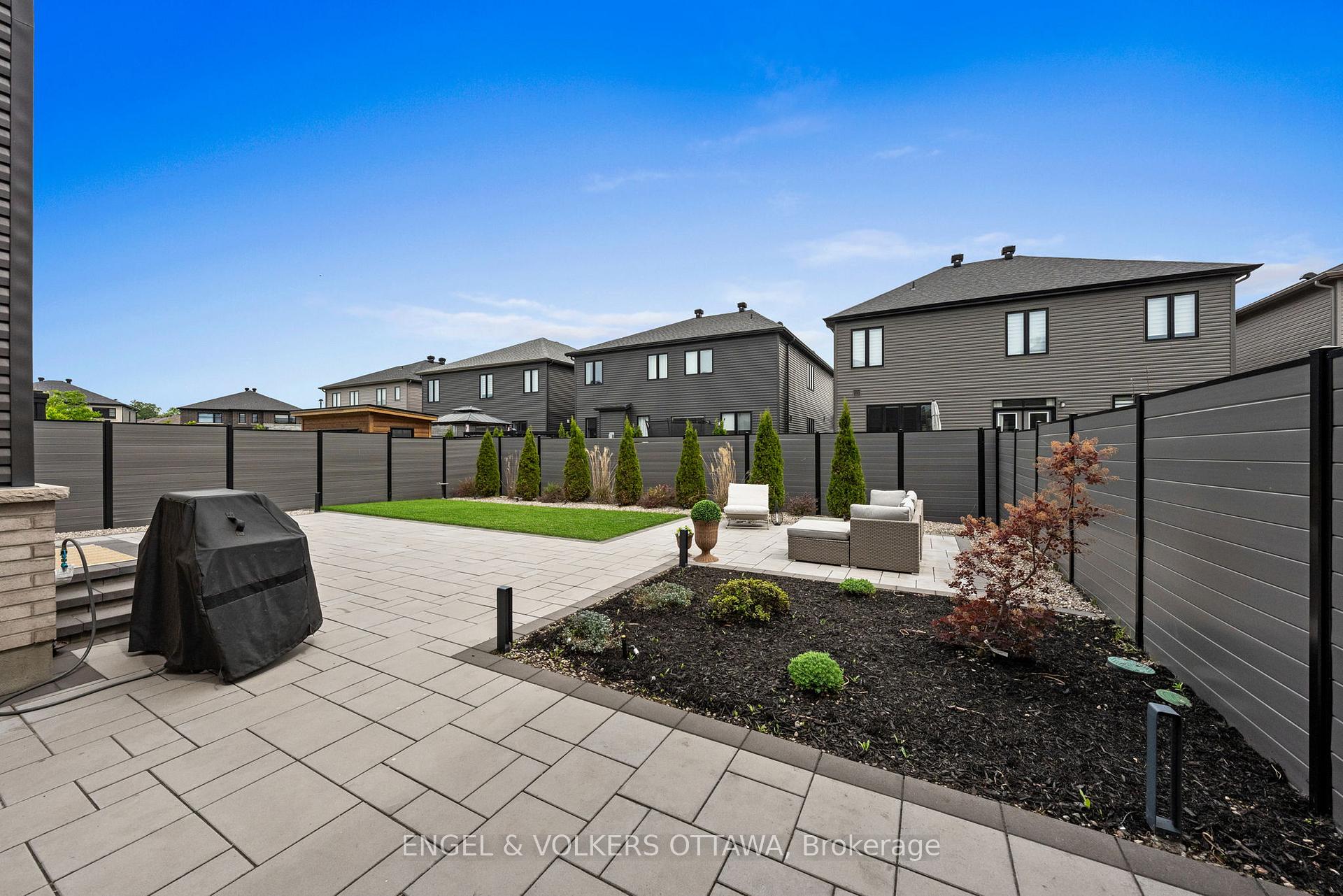Photo 38 of 581 Bridgeport Avenue, Ottawa, Mahogany Community — HOMEH